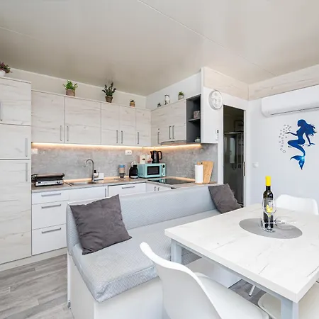 Apartment By The Sea Pakostane, Biograd - 25108 Pakostane